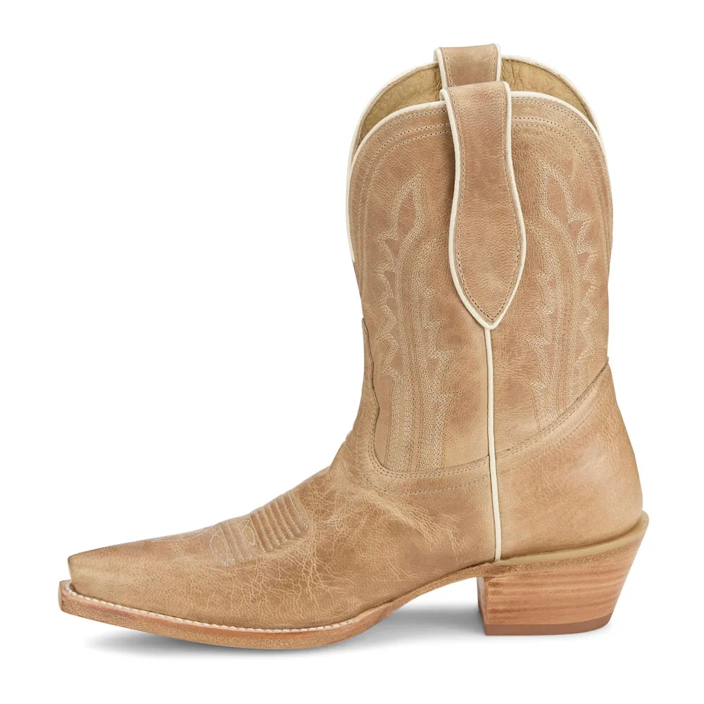 Areli 9 Inch Embroidered Snip Toe Cowboy Boots