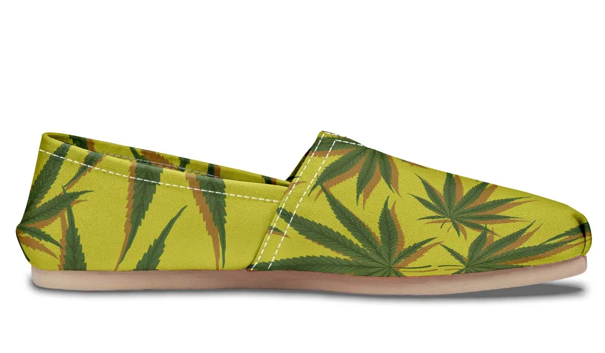 Yellow Cannabis Pattern Casual Shoes
