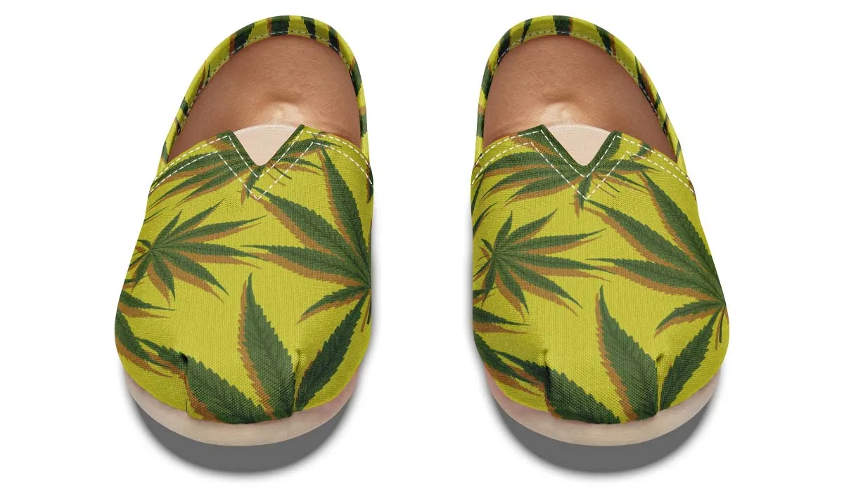 Yellow Cannabis Pattern Casual Shoes